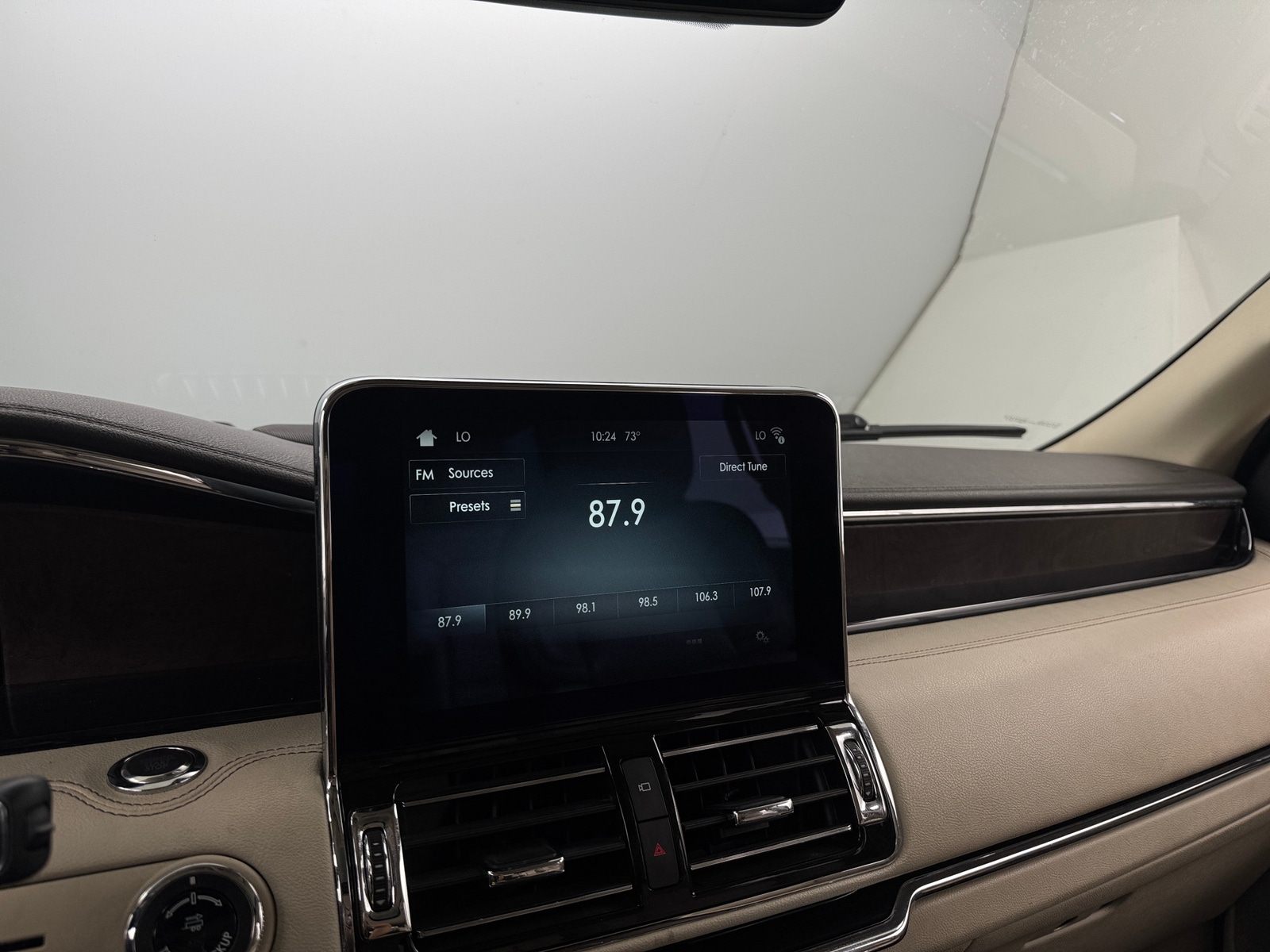 Thumbnail: 2019 Lincoln Navigator L - 3