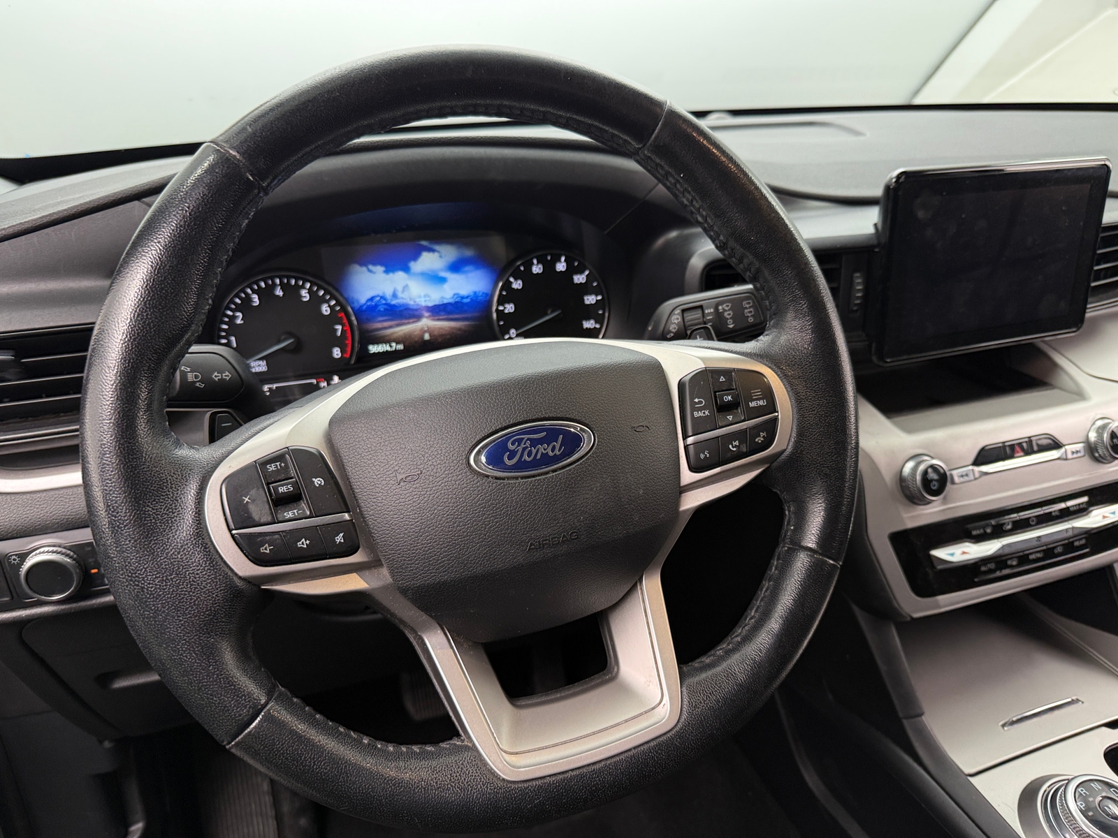 Thumbnail: 2020 Ford Explorer - 5