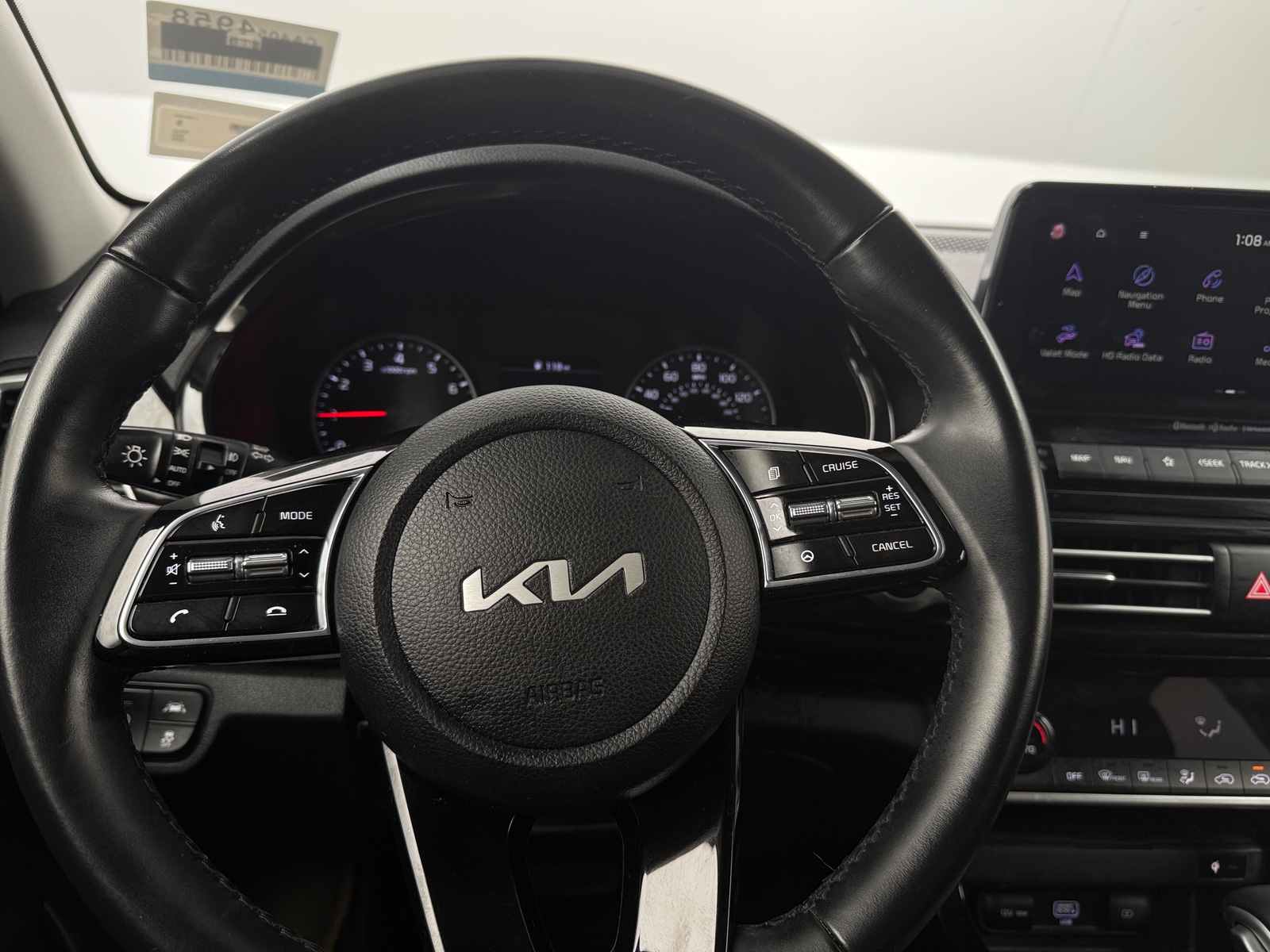 Thumbnail: 2023 Kia Seltos - 4