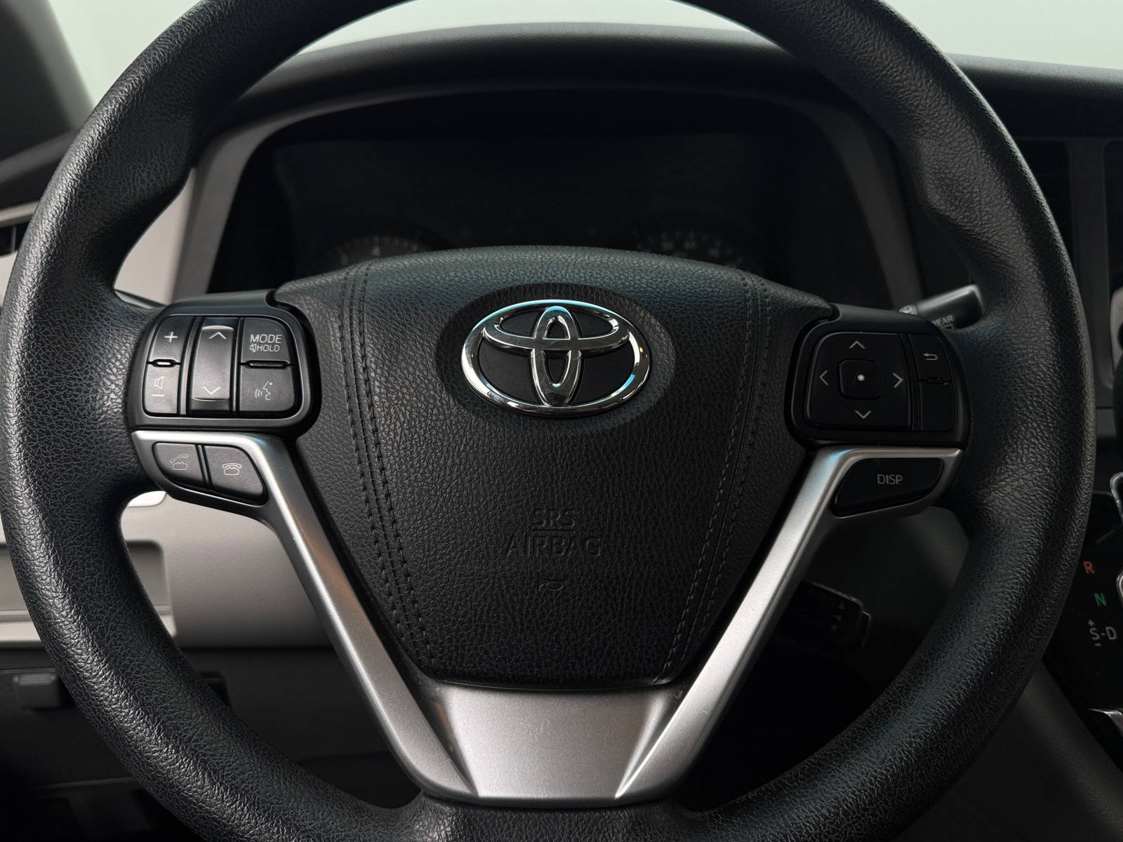 Thumbnail: 2015 Toyota Sienna - 5