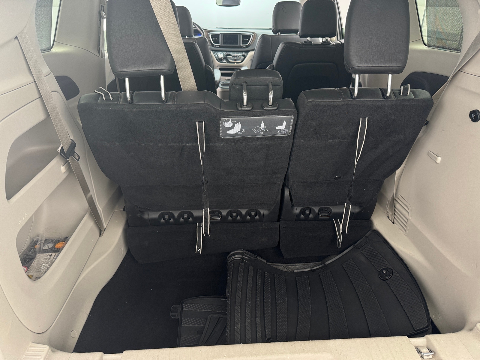 Thumbnail: 2019 Chrysler Pacifica - 6