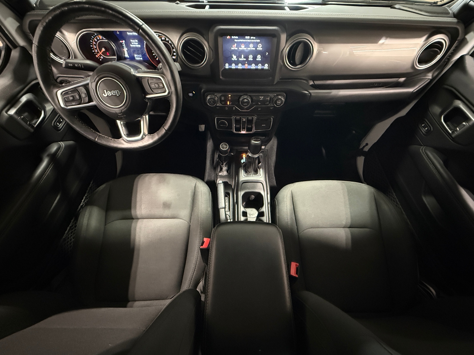 Thumbnail: 2019 Jeep Wrangler - 3