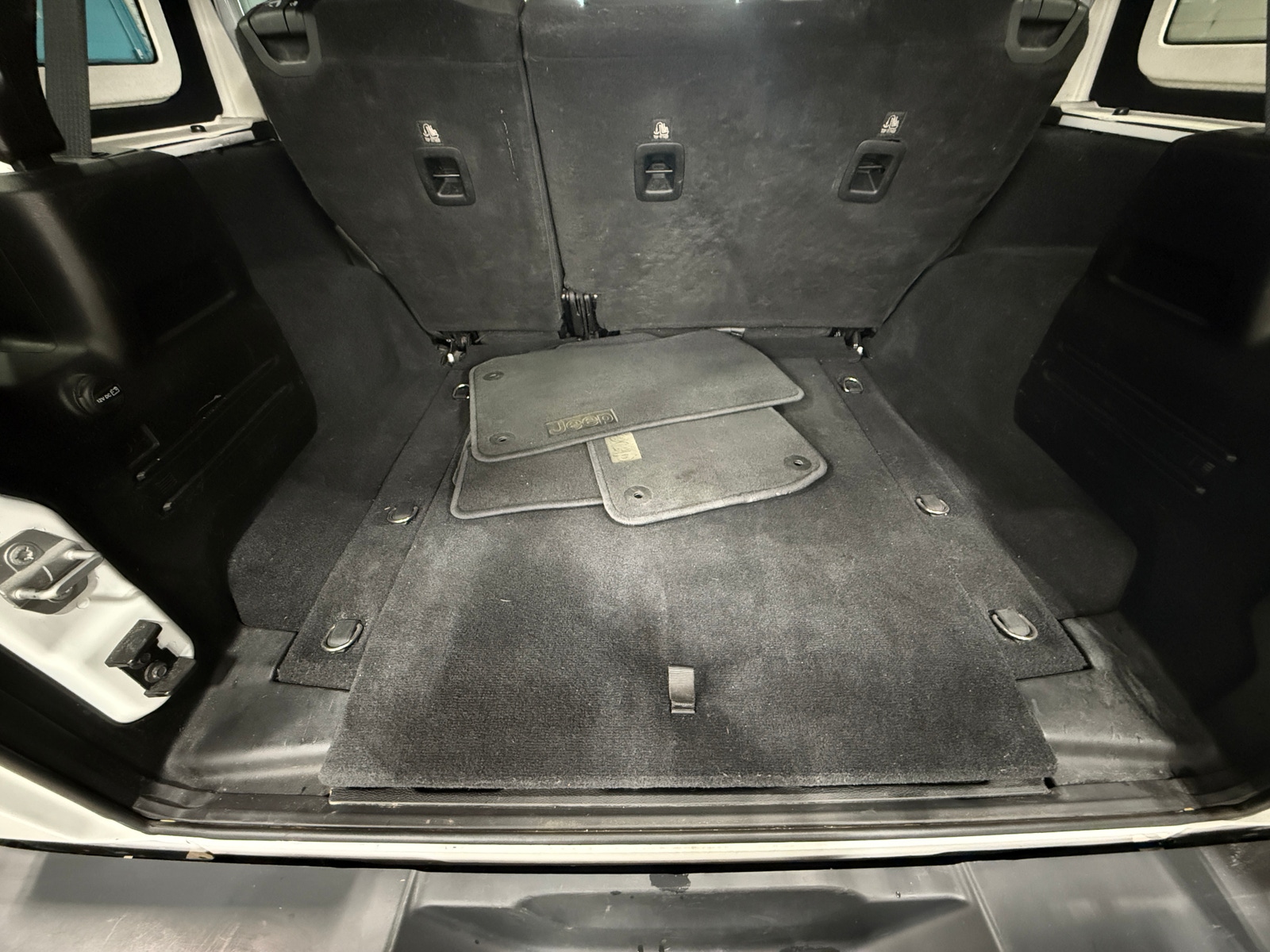 Thumbnail: 2019 Jeep Wrangler - 7