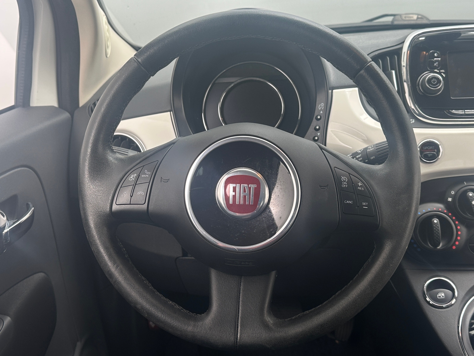 Thumbnail: 2018 Fiat 500 - 5