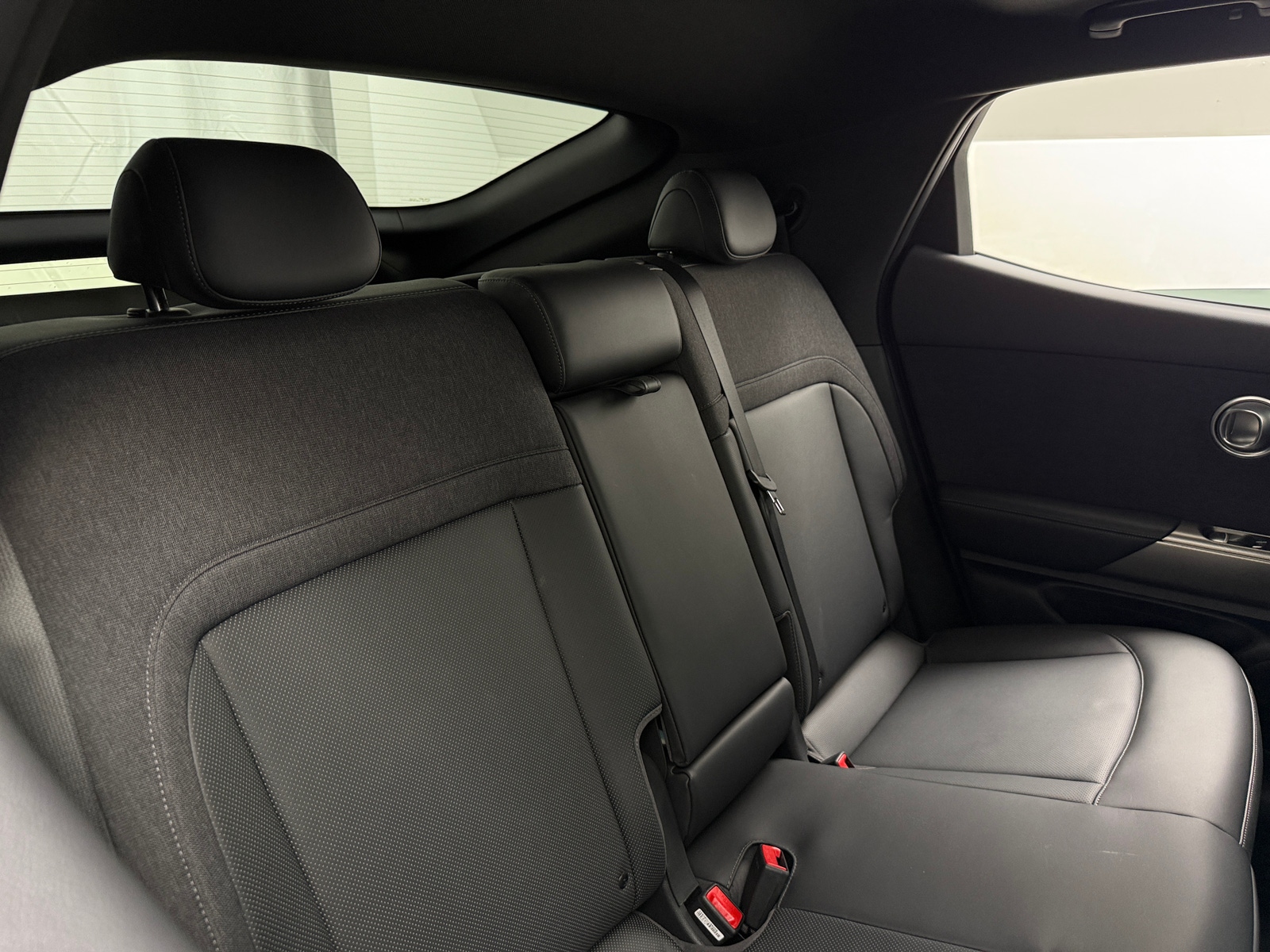 Thumbnail: 2025 Genesis GV60 - 5