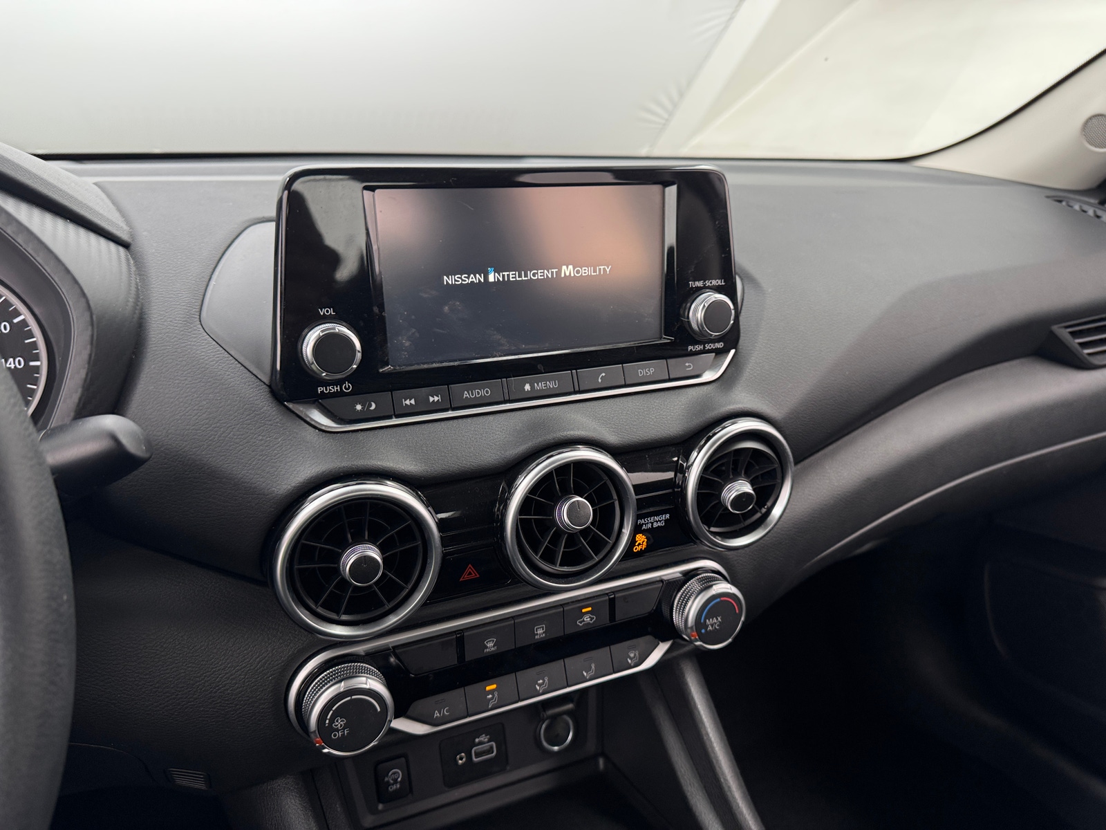 Thumbnail: 2024 Nissan Sentra - 4