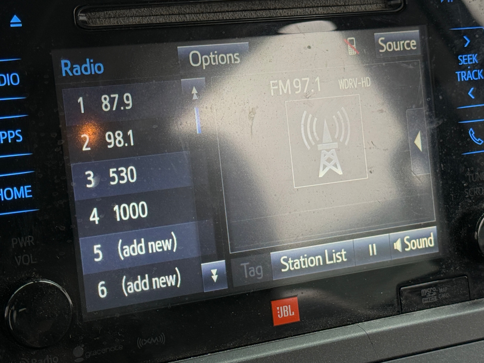 Thumbnail: 2015 Toyota Sienna - 3