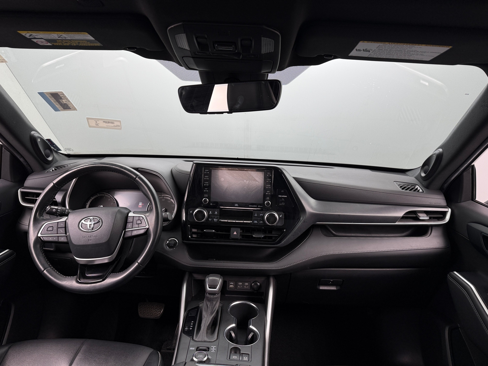 Thumbnail: 2022 Toyota Highlander - 2