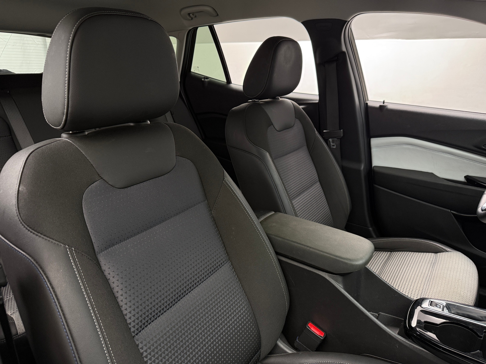 Thumbnail: 2024 Chevrolet Trax - 2