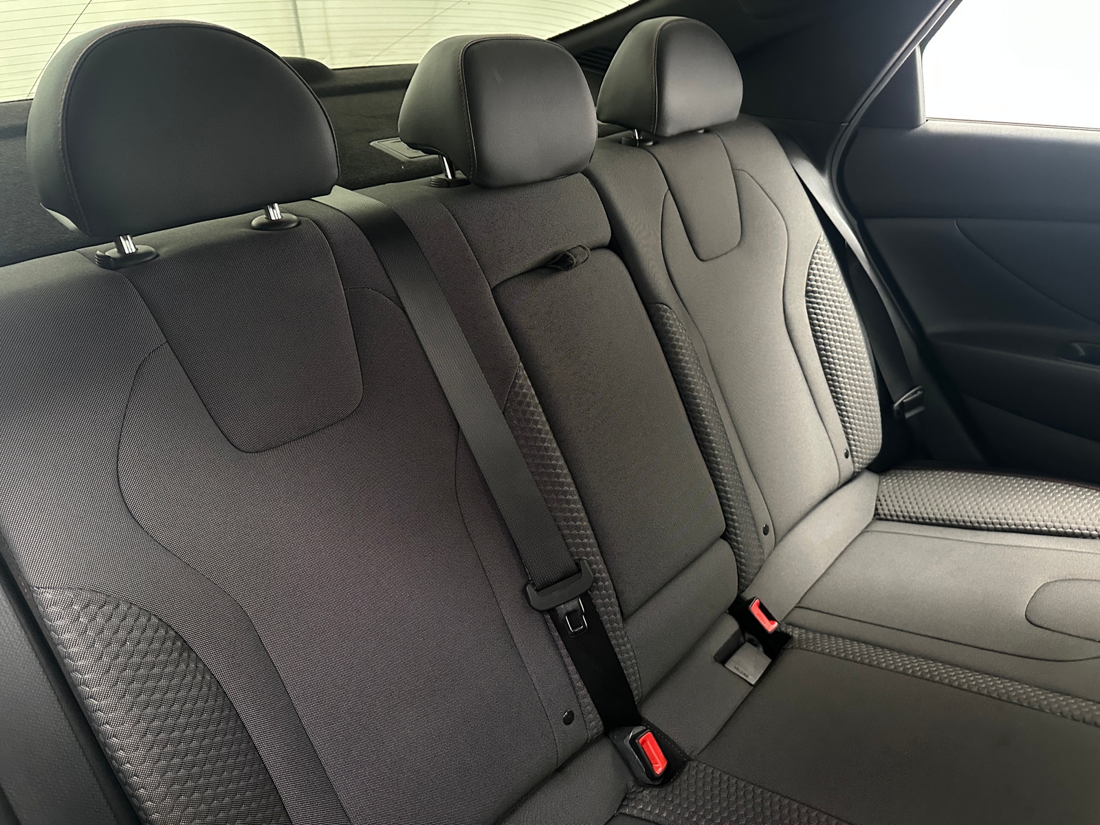 Thumbnail: 2022 Hyundai Elantra - 6