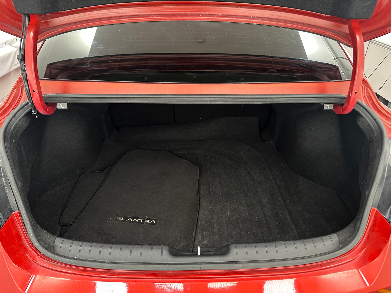 Thumbnail: 2022 Hyundai Elantra - 7