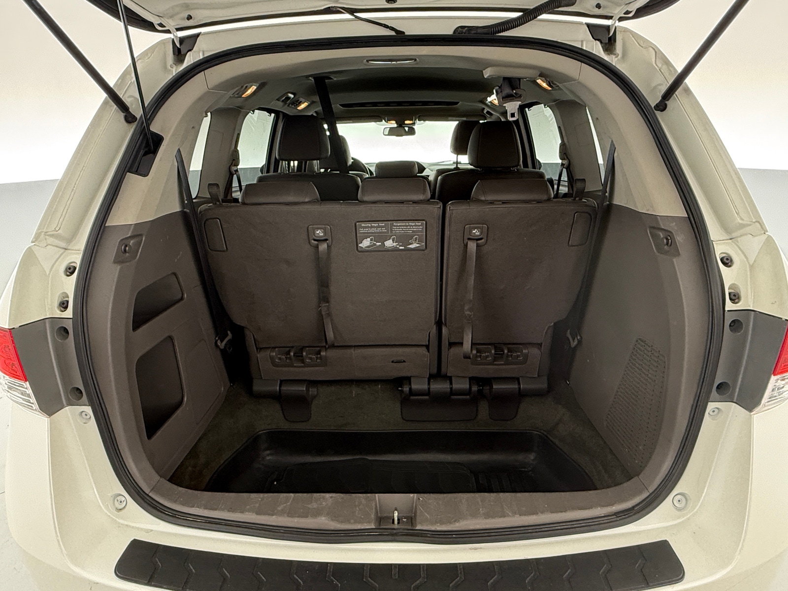 Thumbnail: 2016 Honda Odyssey - 6