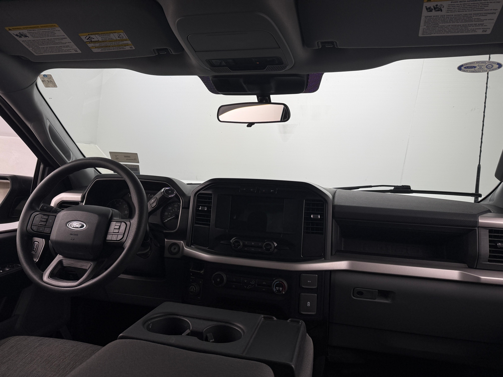 Thumbnail: 2023 Ford Econoline - 3