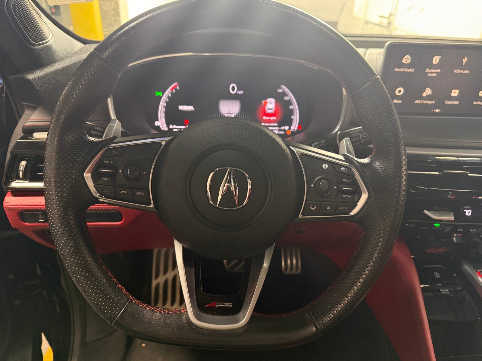 Thumbnail: 2022 Acura MDX - 4