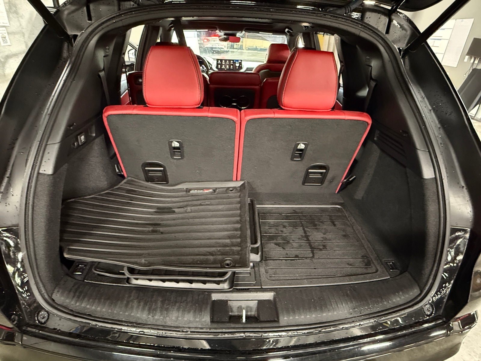 Thumbnail: 2022 Acura MDX - 6