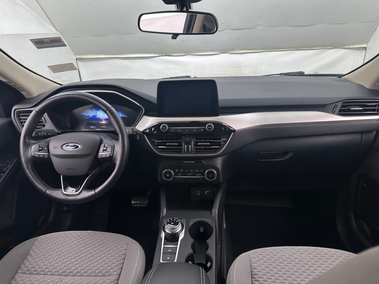 Thumbnail: 2020 Ford Escape - 3