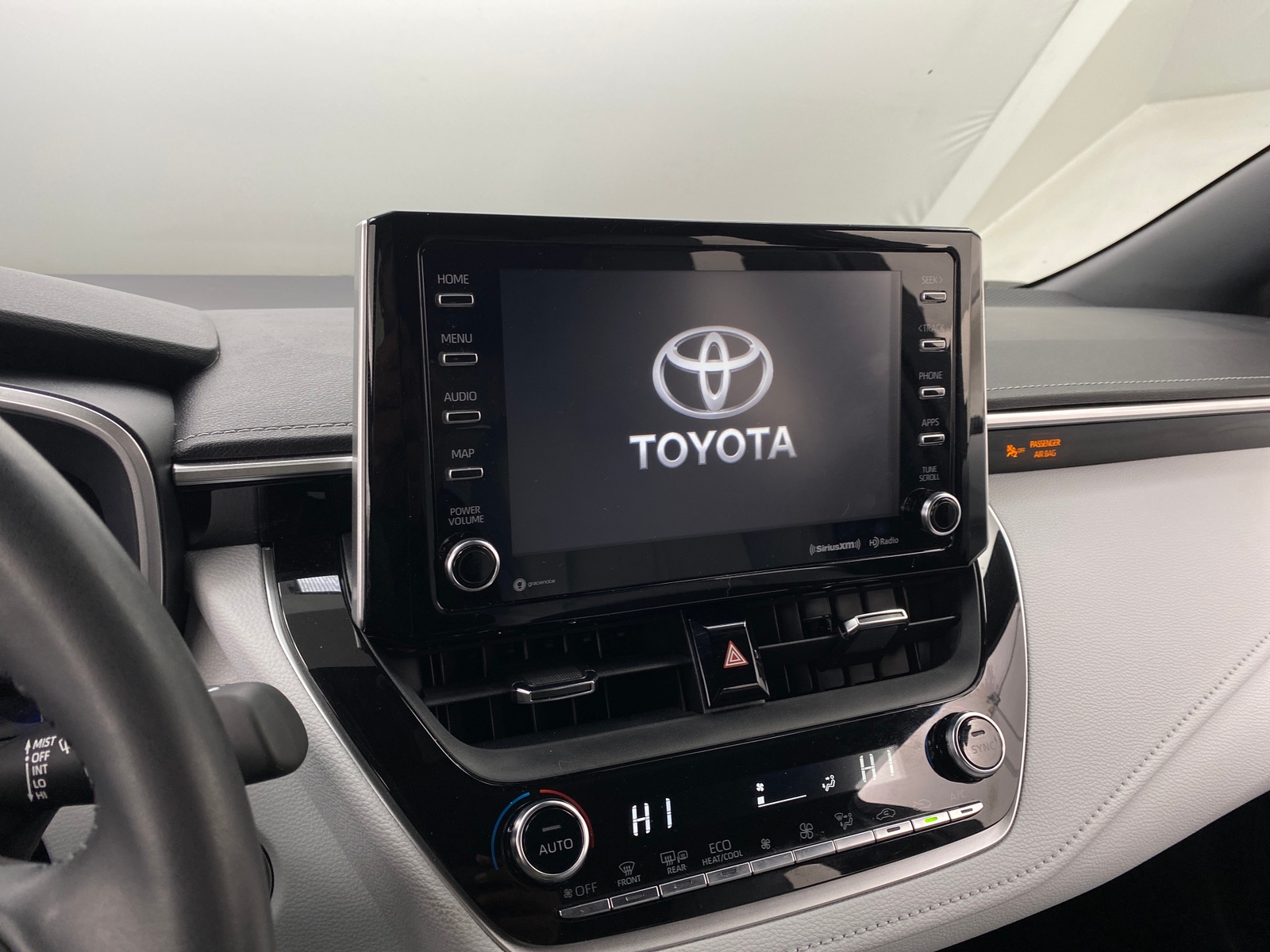 Thumbnail: 2022 Toyota Corolla - 4