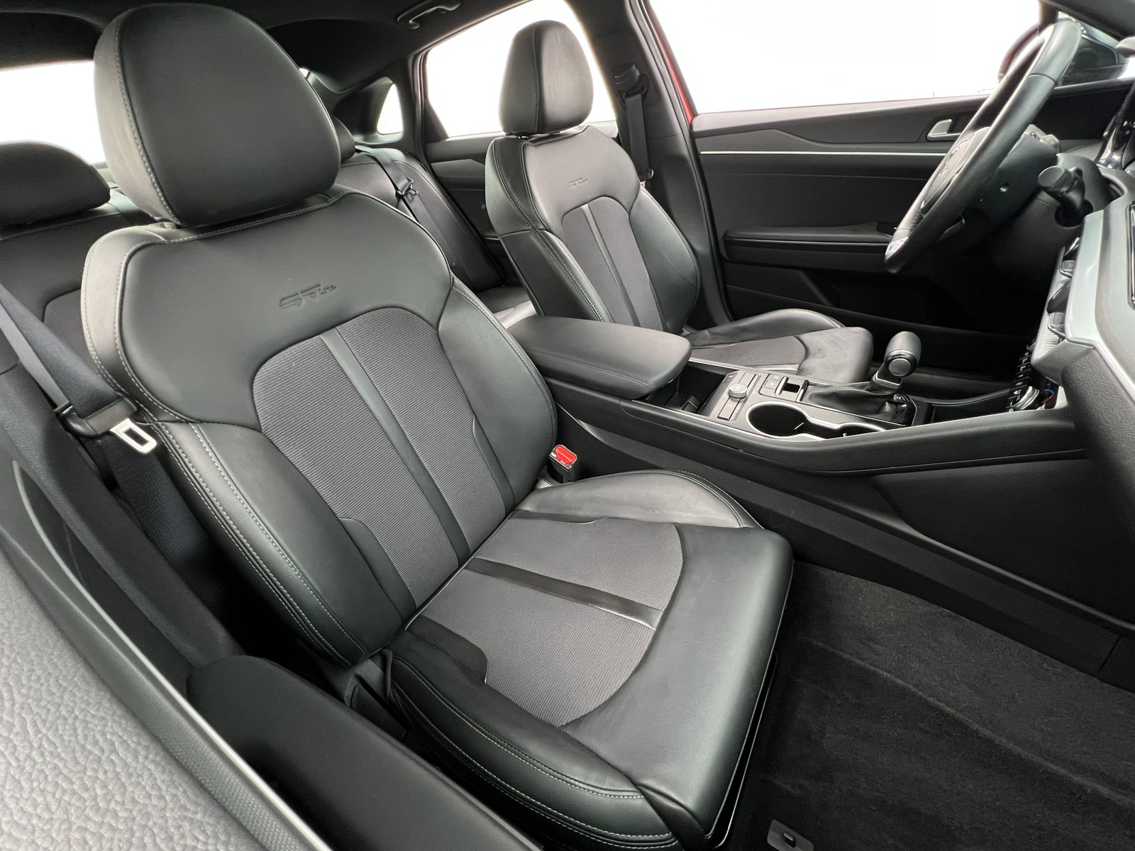 Thumbnail: 2023 Kia K5 - 2