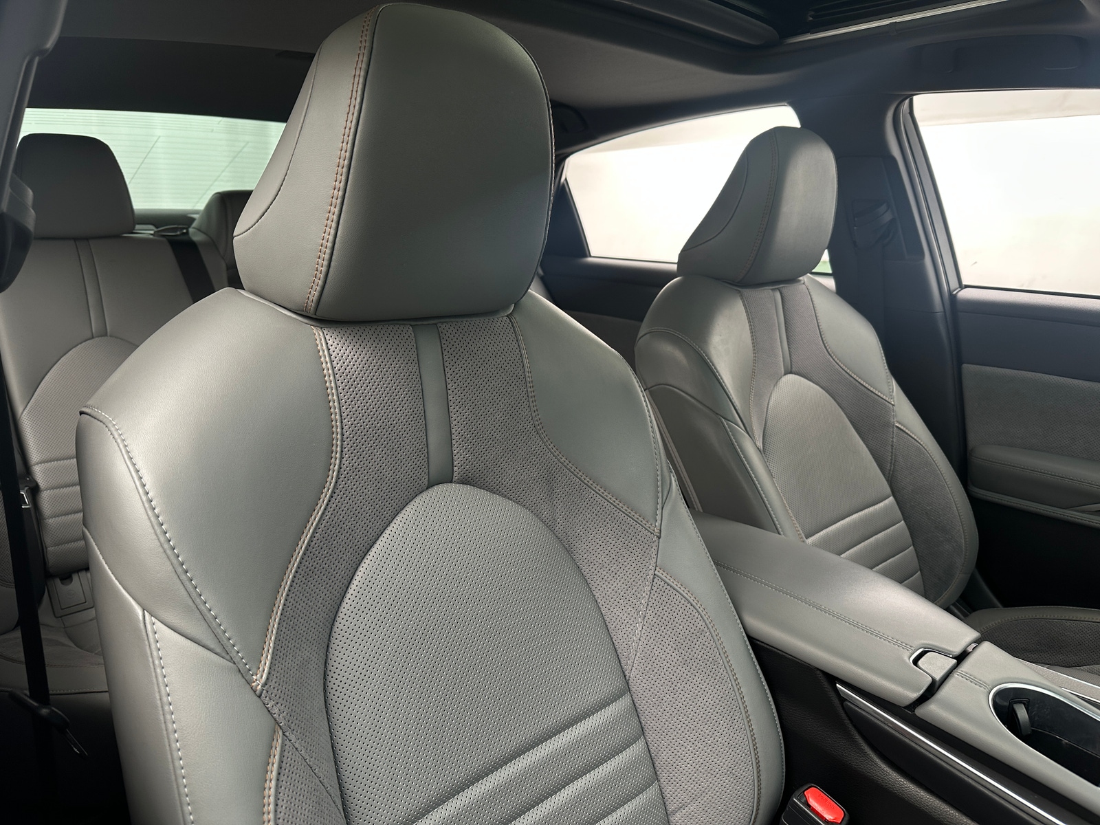 Thumbnail: 2019 Toyota Avalon - 2