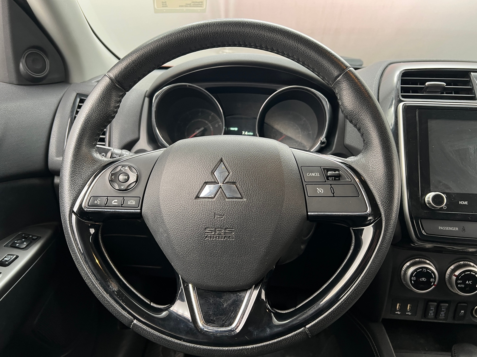 Thumbnail: 2020 Mitsubishi Outlander Sport - 5