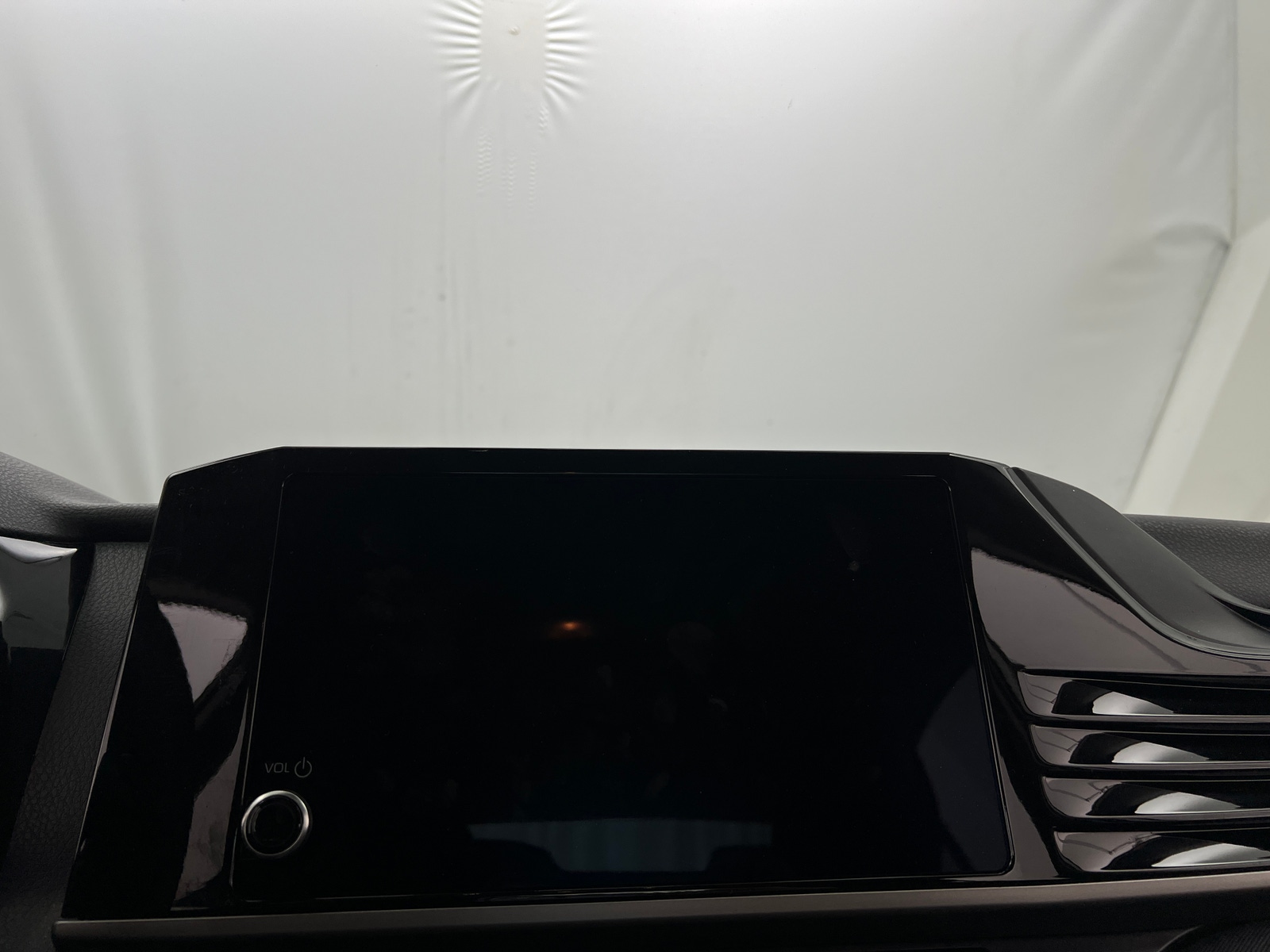 Thumbnail: 2025 Toyota Camry - 4