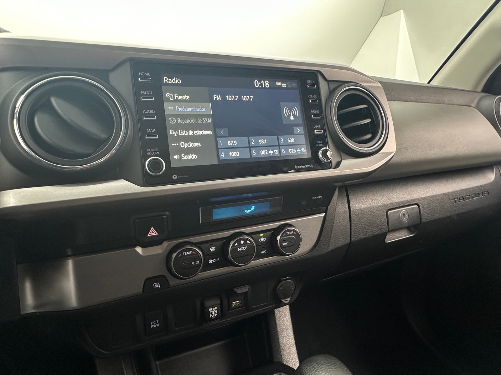 Thumbnail: 2021 Toyota Tacoma - 4