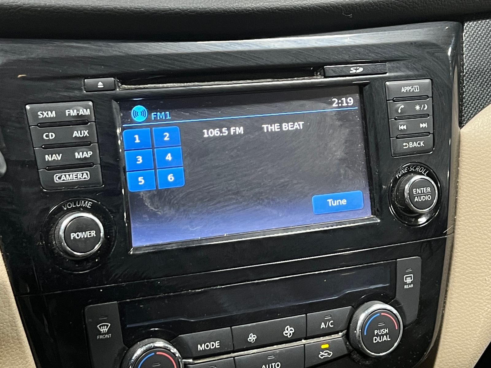 Thumbnail: 2016 Nissan Rogue - 3