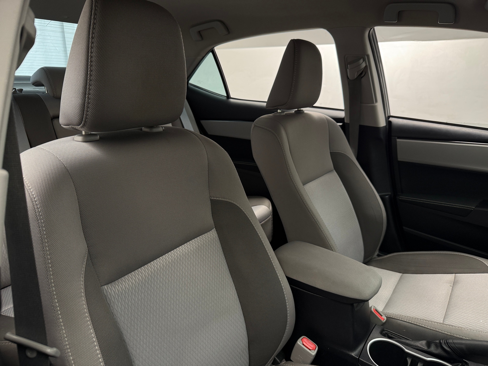 Thumbnail: 2017 Toyota Corolla - 2