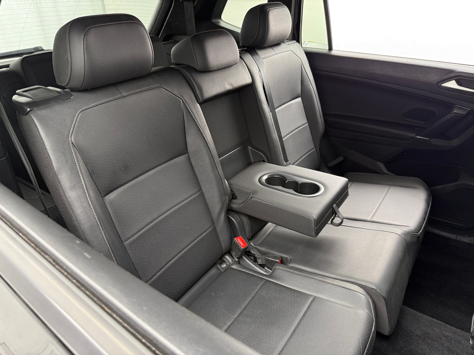 Thumbnail: 2020 Volkswagen Tiguan - 5