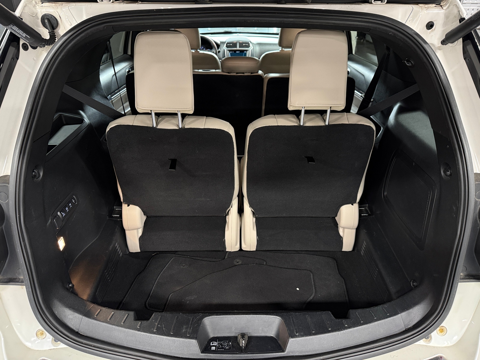 Thumbnail: 2019 Ford Explorer - 6