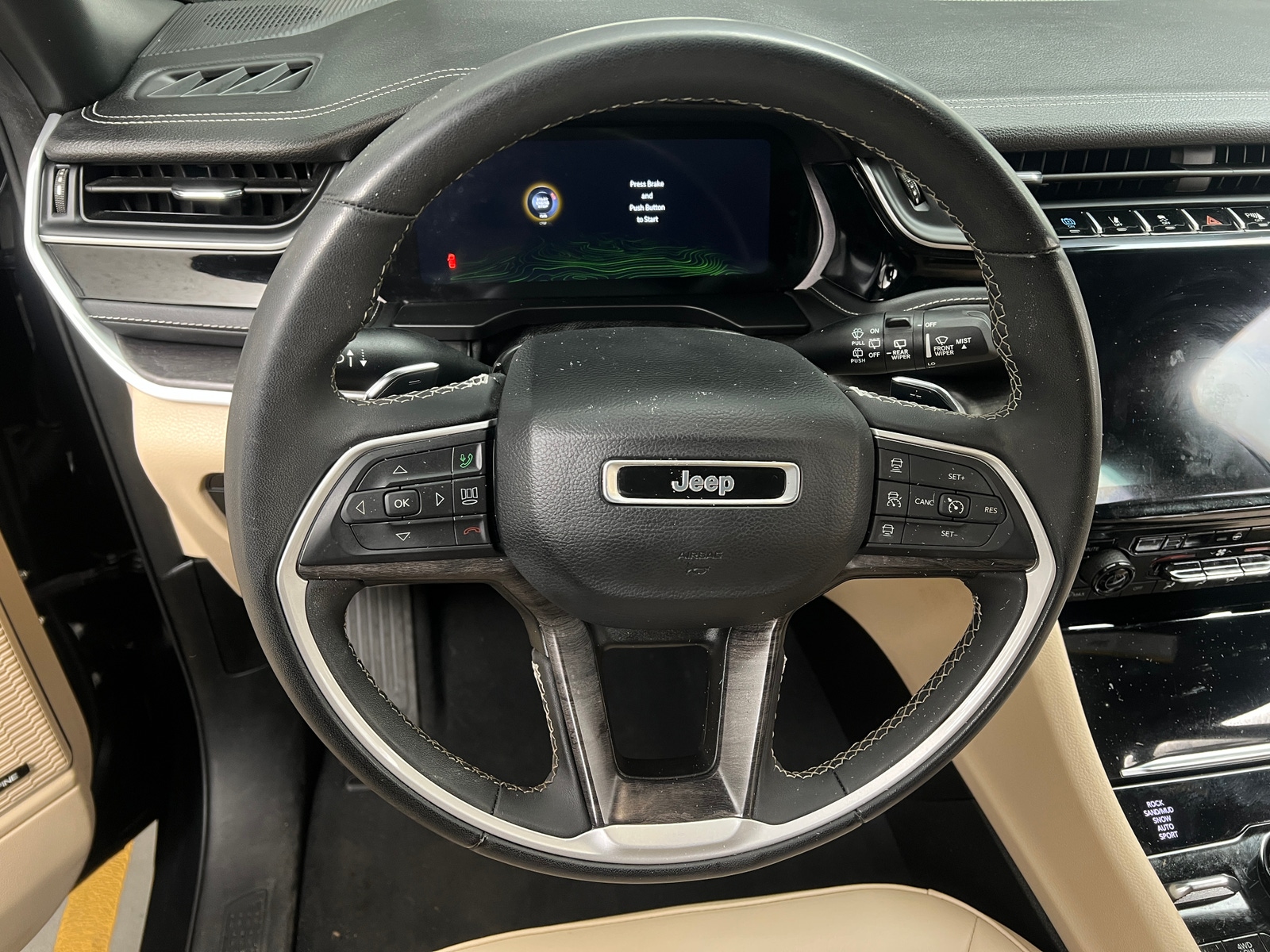 Thumbnail: 2023 Jeep Grand Cherokee - 4