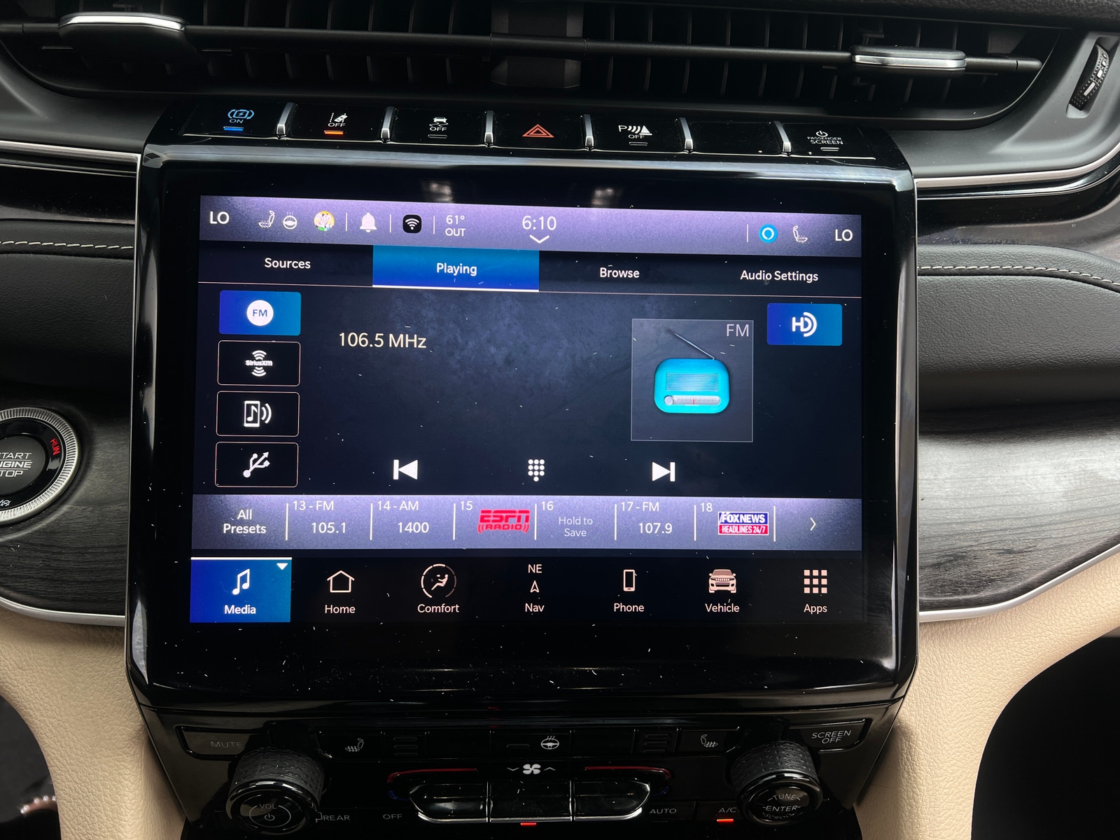 Thumbnail: 2023 Jeep Grand Cherokee - 3