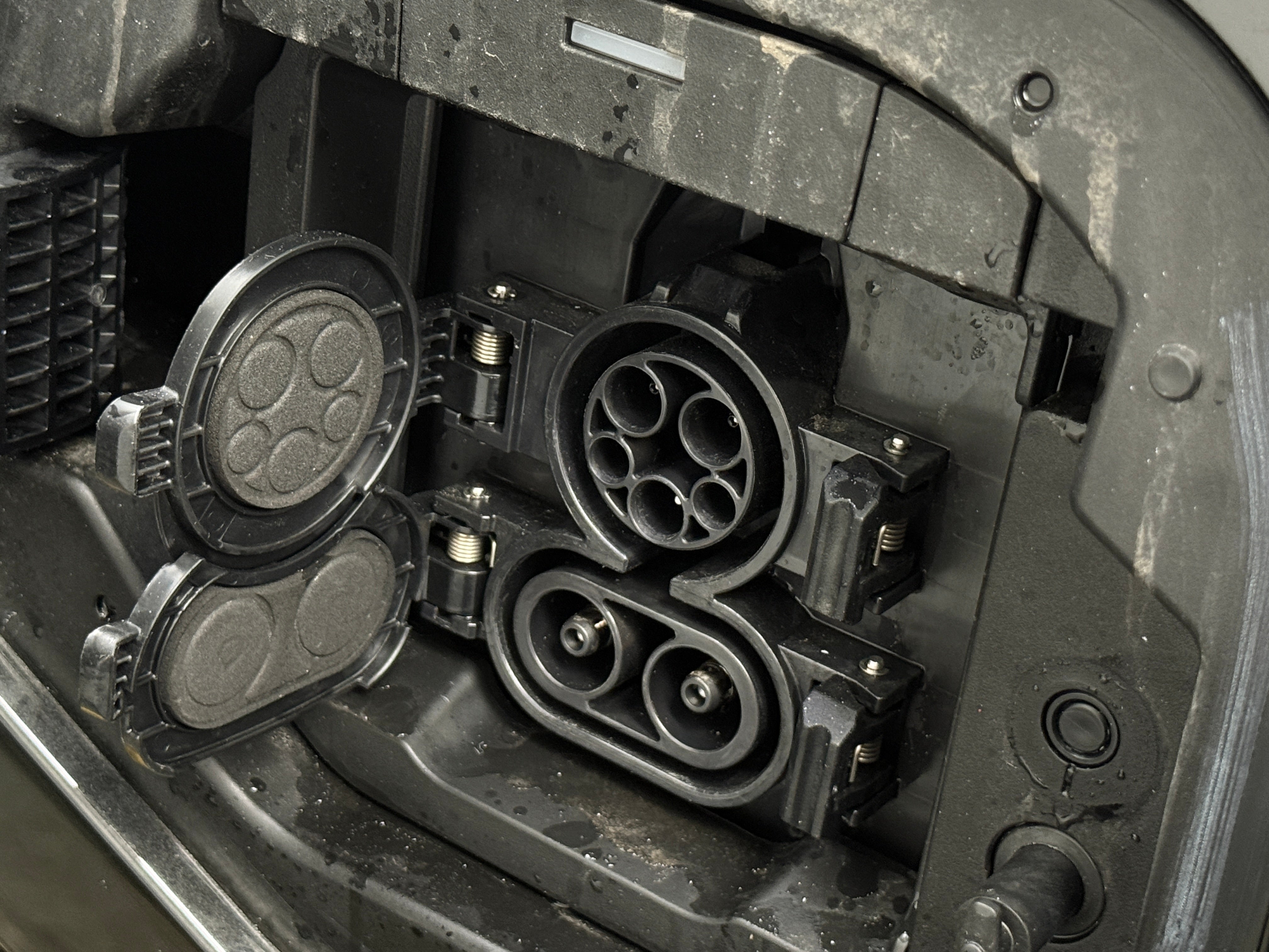 Used 2025 Toyota bZ4X XLE with VIN JTMABACA7SA104894 for sale in Auburn, WA