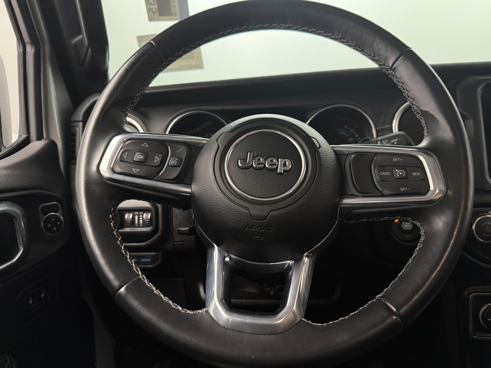 Thumbnail: 2022 Jeep Wrangler - 4