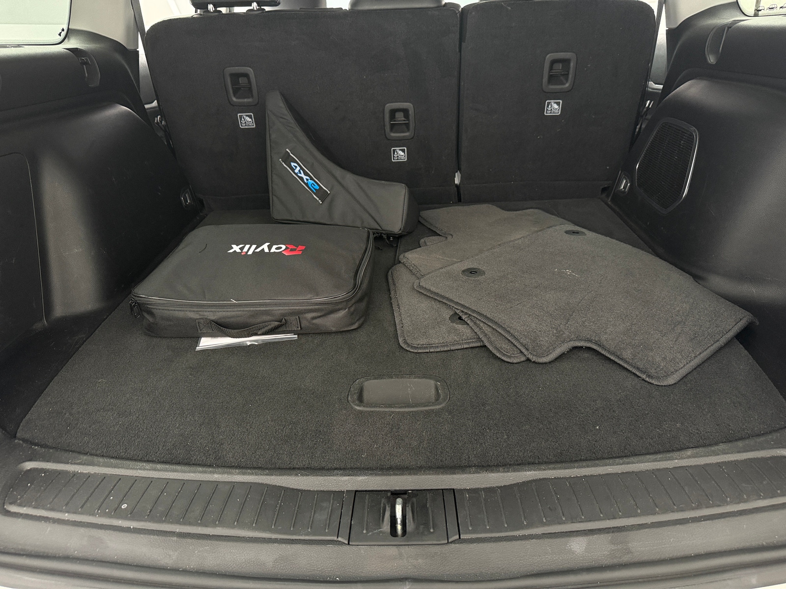 Thumbnail: 2023 Jeep Grand Cherokee - 6