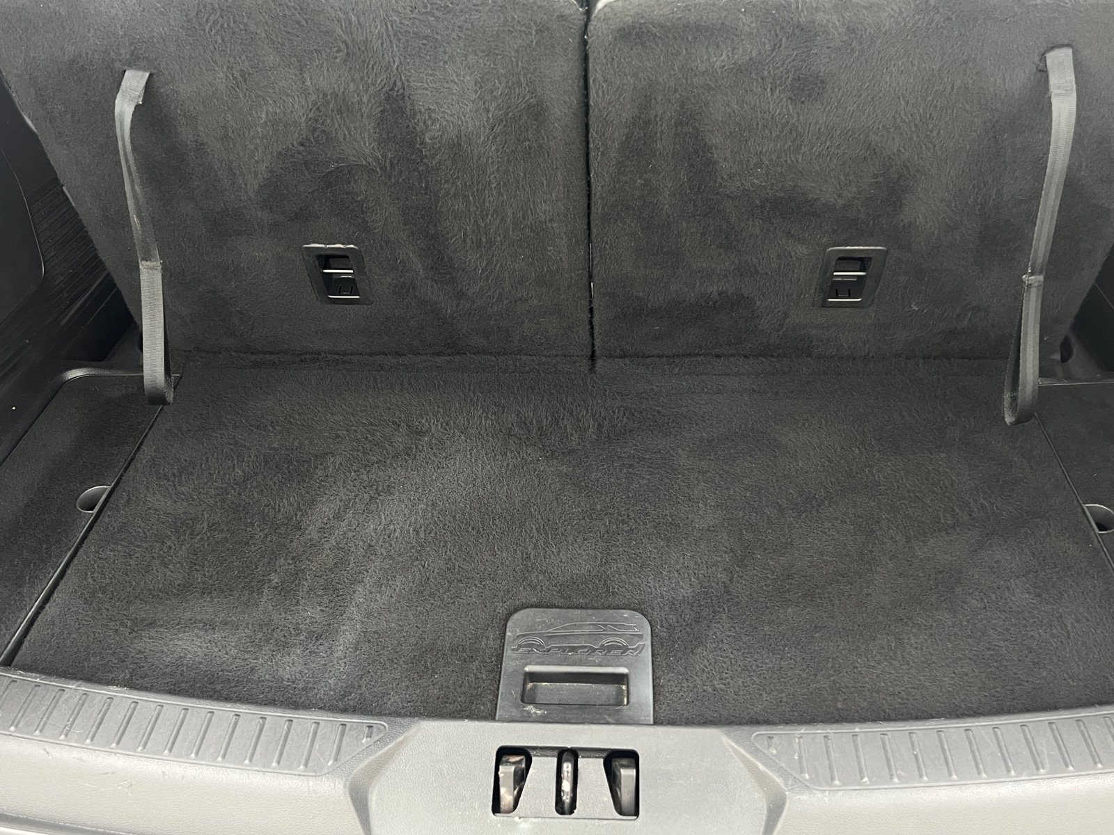 Thumbnail: 2020 Ford Explorer - 7