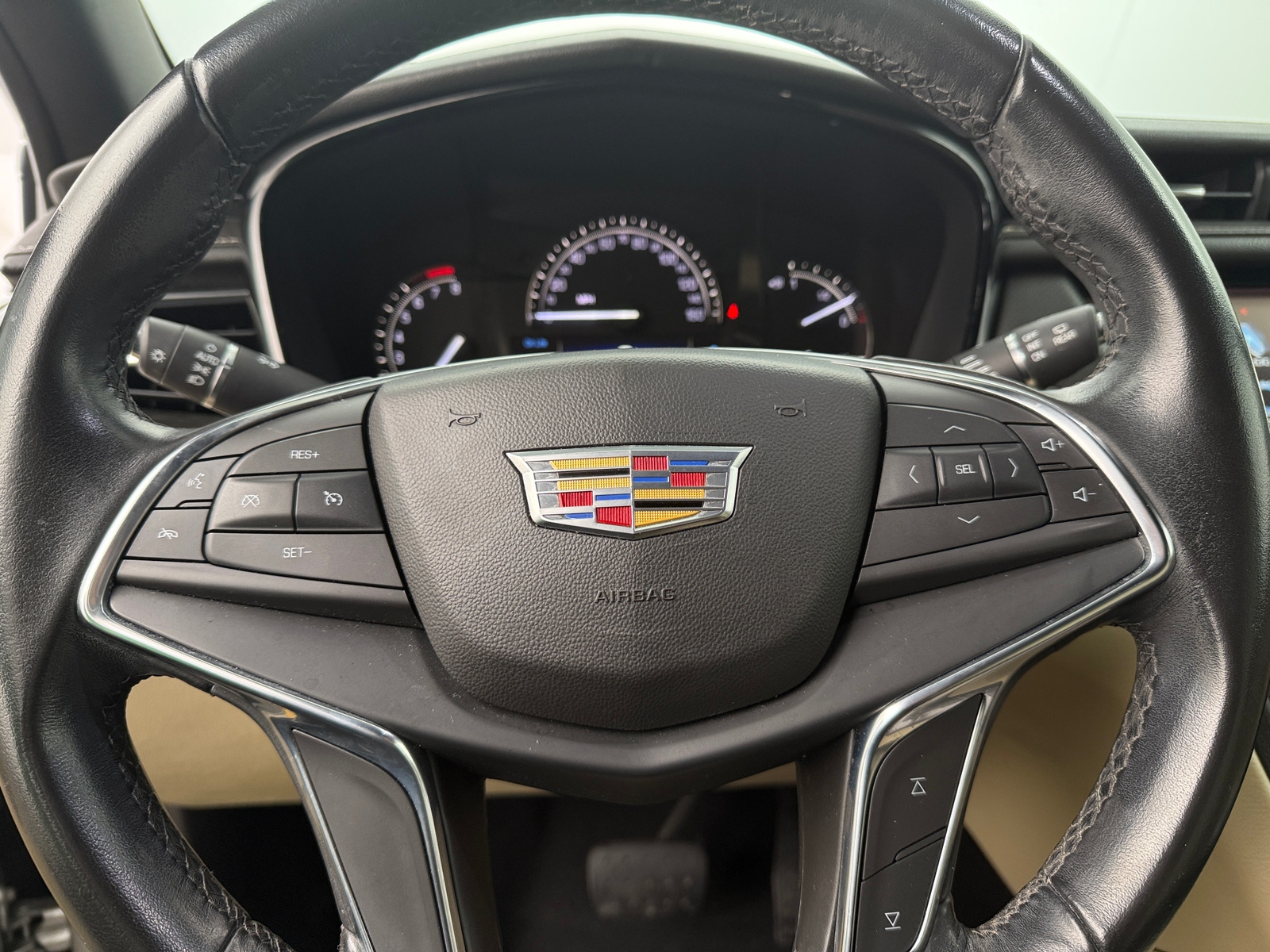 Thumbnail: 2018 Cadillac XT5 - 4