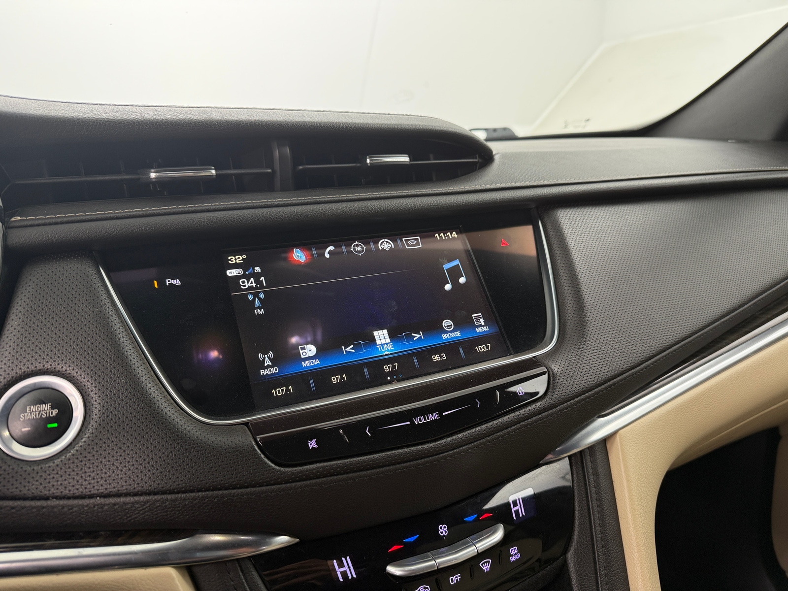 Thumbnail: 2018 Cadillac XT5 - 3