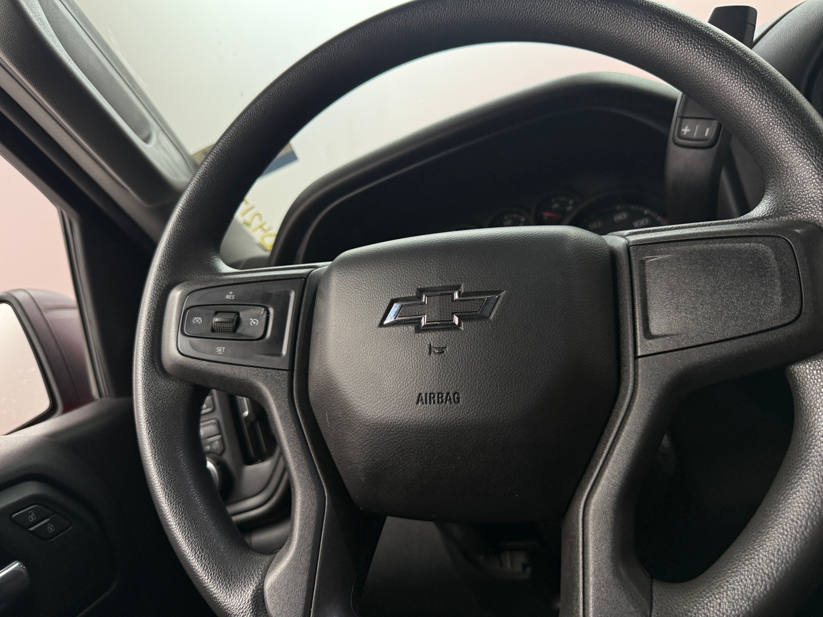 Thumbnail: 2019 Chevrolet Silverado 1500 - 5