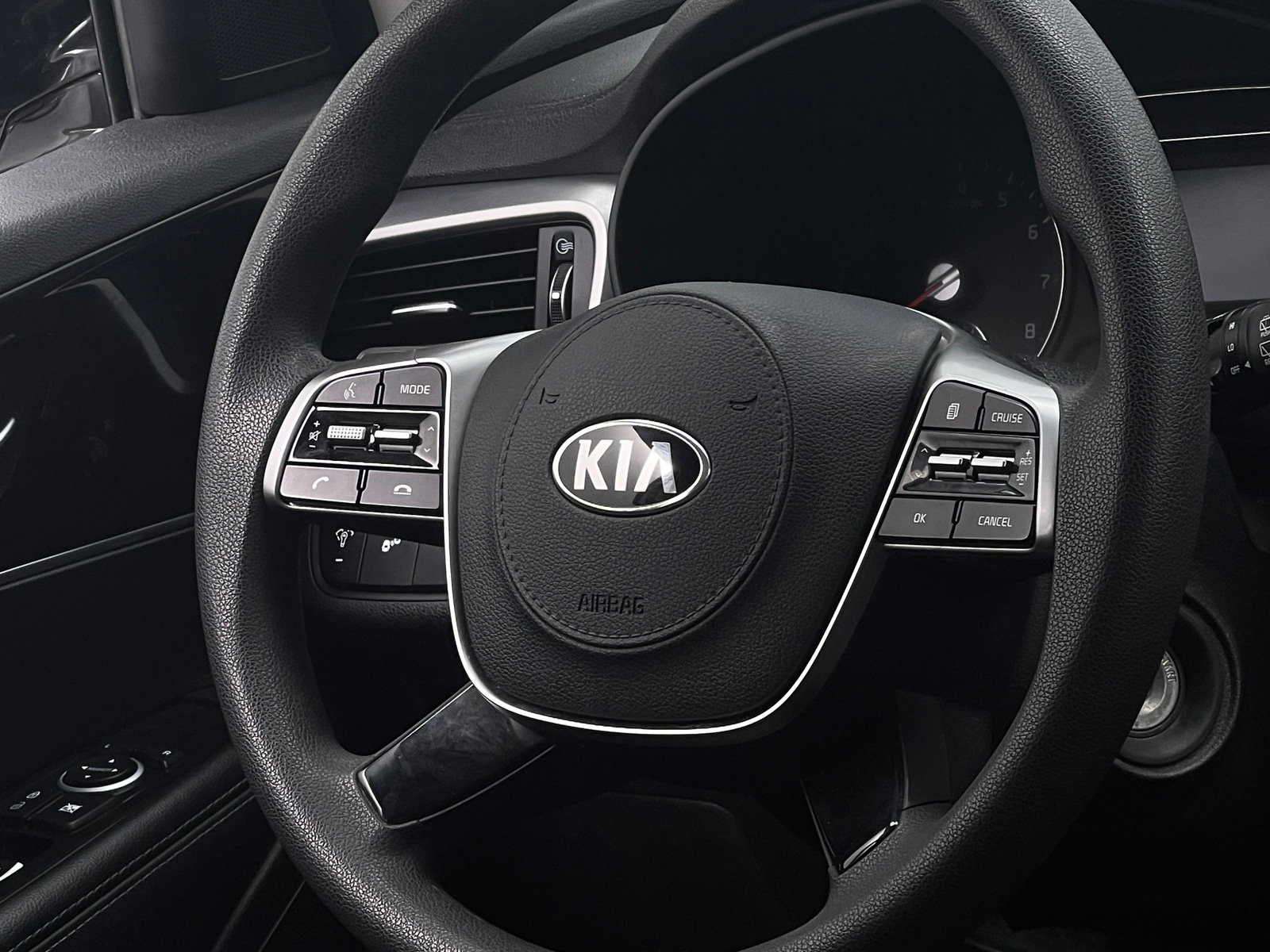 Thumbnail: 2019 Kia Sorento - 5