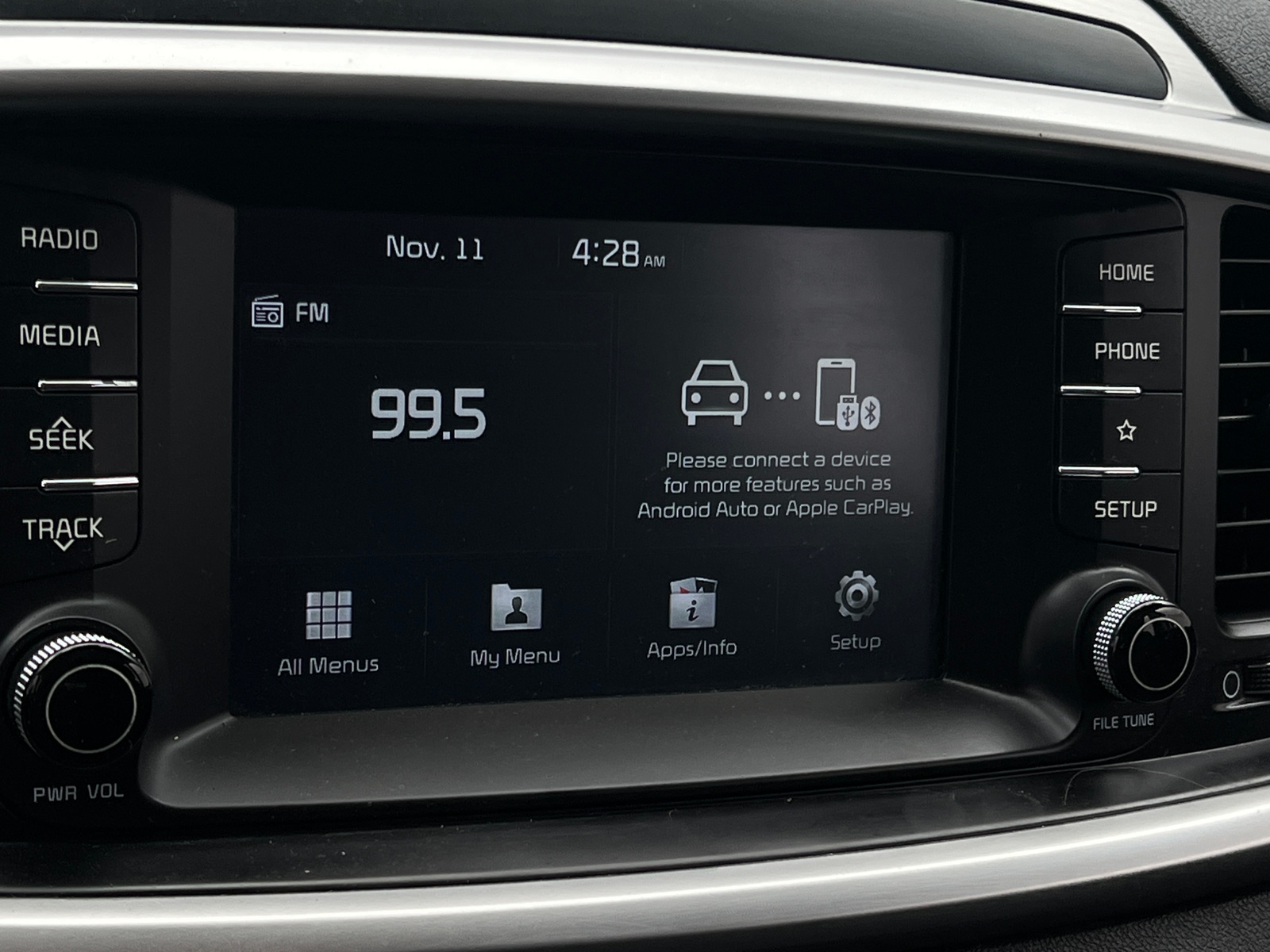 Thumbnail: 2019 Kia Sorento - 4