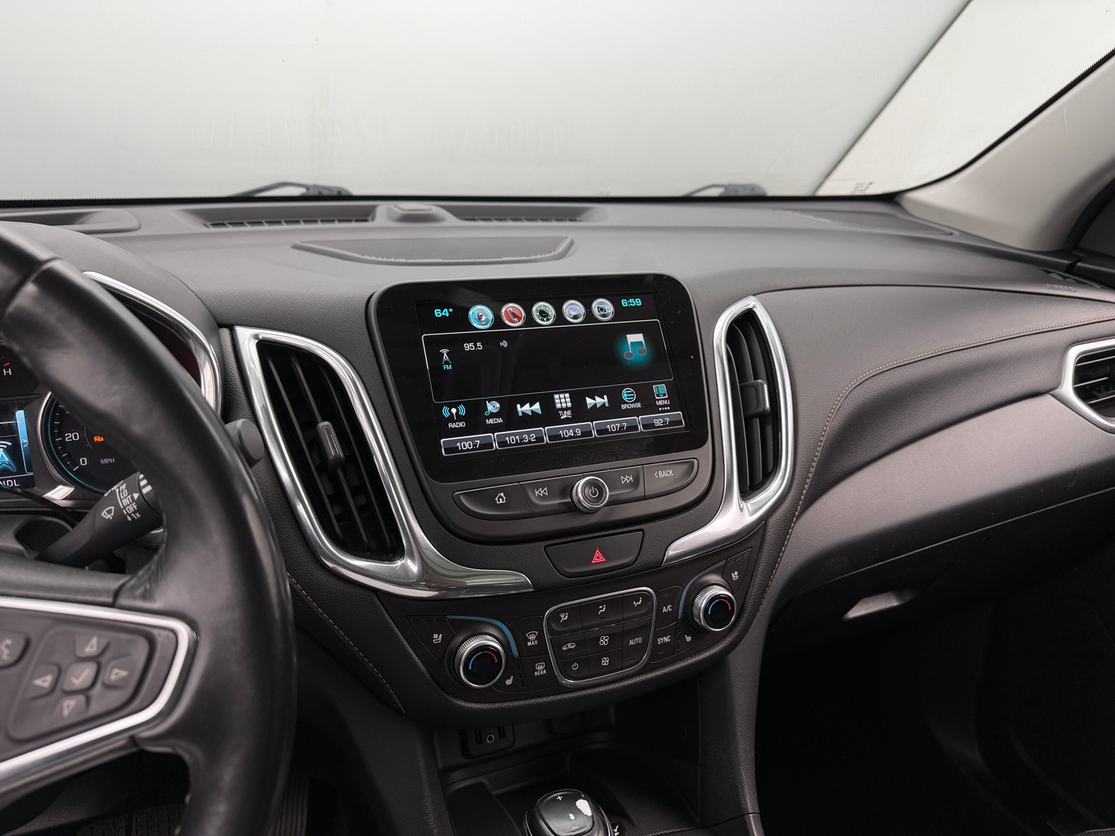 Thumbnail: 2018 Chevrolet Equinox - 3