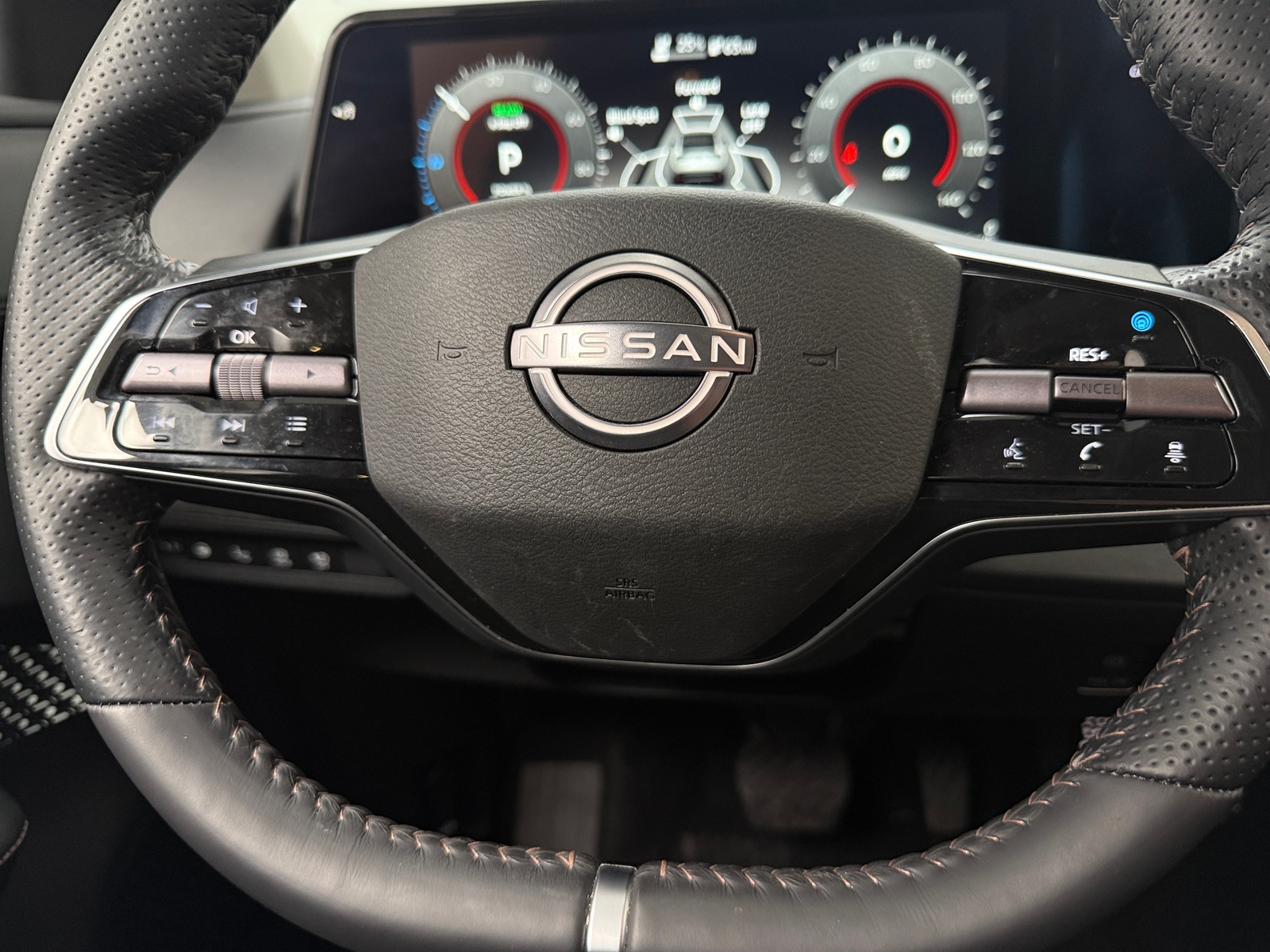 Thumbnail: 2023 Nissan Ariya - 5