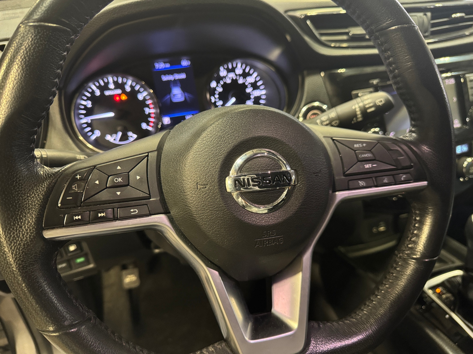 Thumbnail: 2018 Nissan Rogue - 5