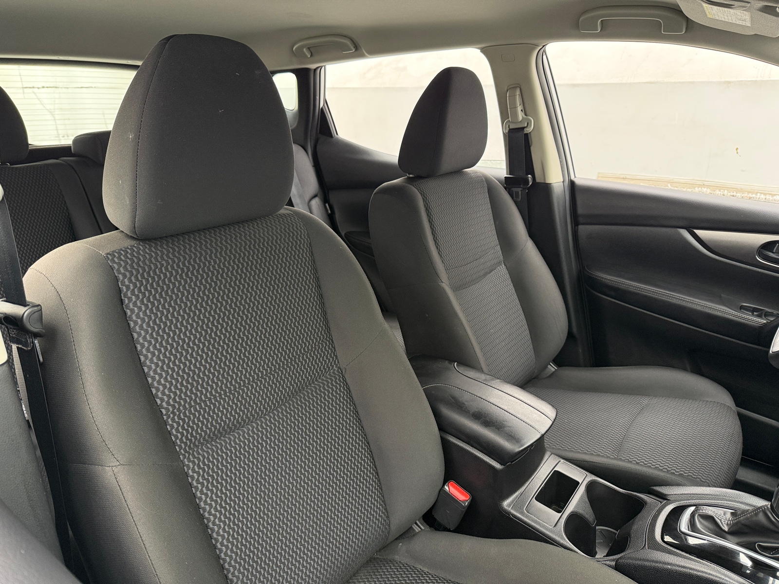 Thumbnail: 2021 Nissan Rogue Sport - 2