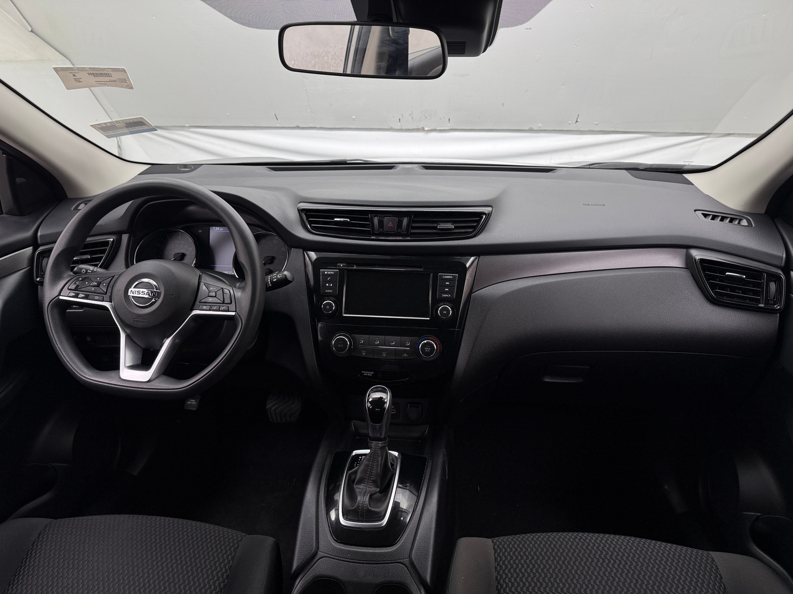 Thumbnail: 2021 Nissan Rogue Sport - 3