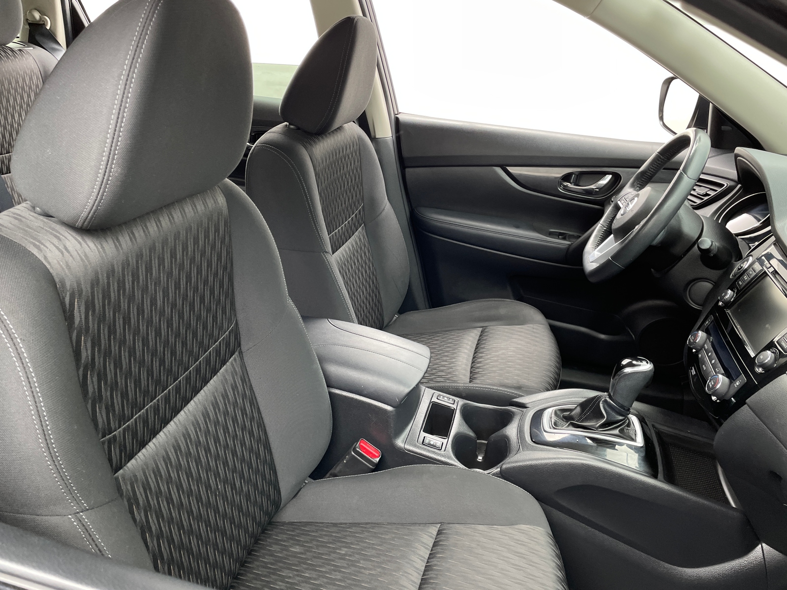 Thumbnail: 2018 Nissan Rogue - 2