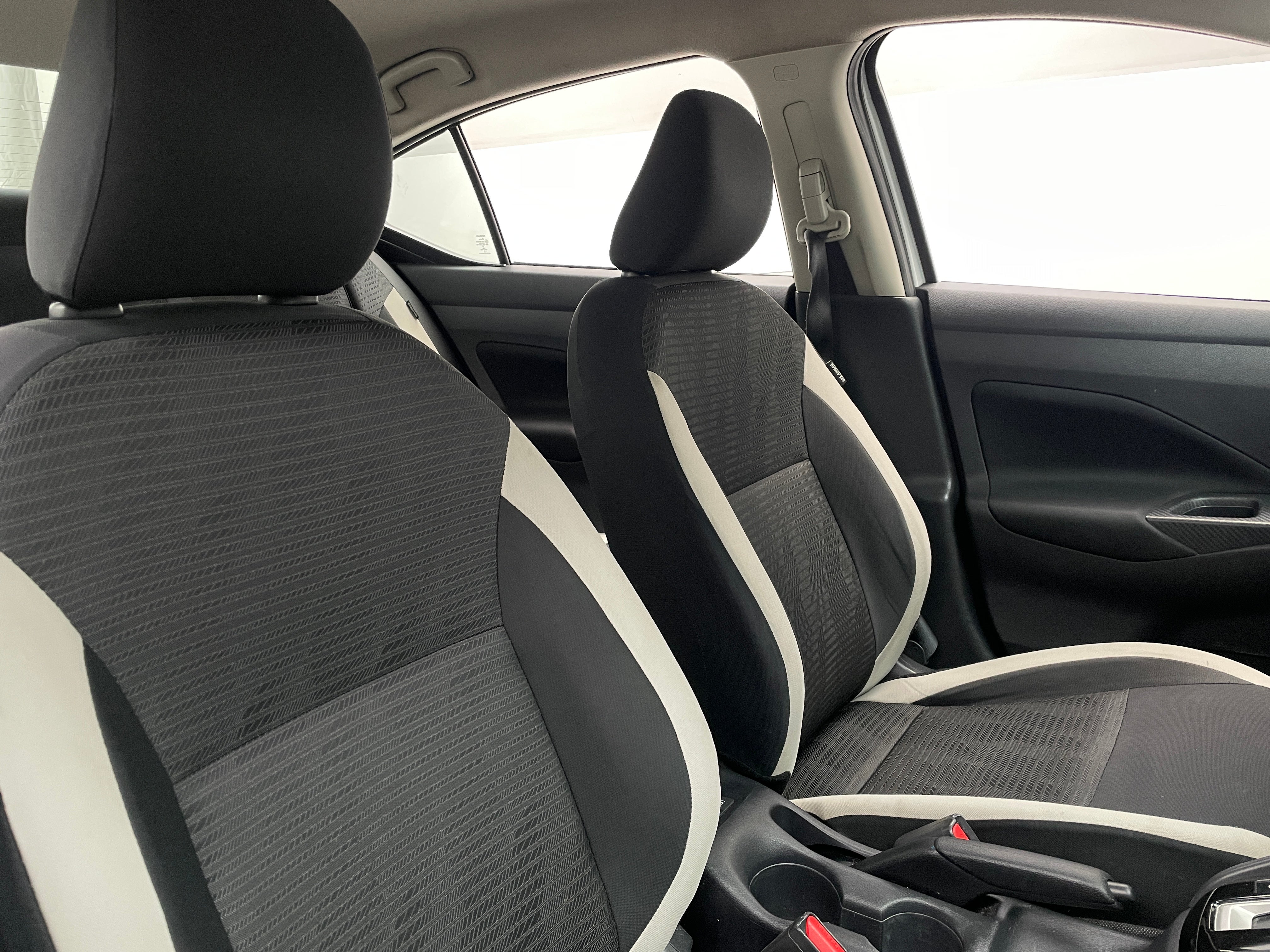 2021 Nissan Versa Sedan