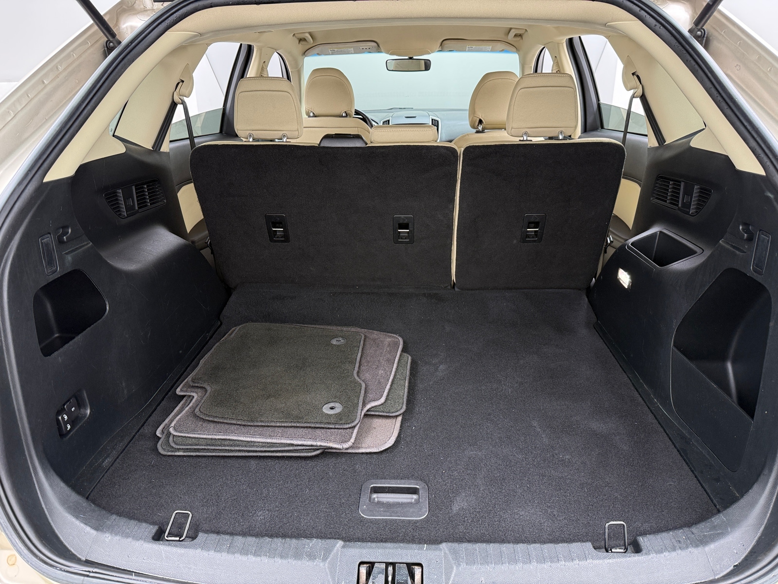 Thumbnail: 2018 Ford Edge - 7