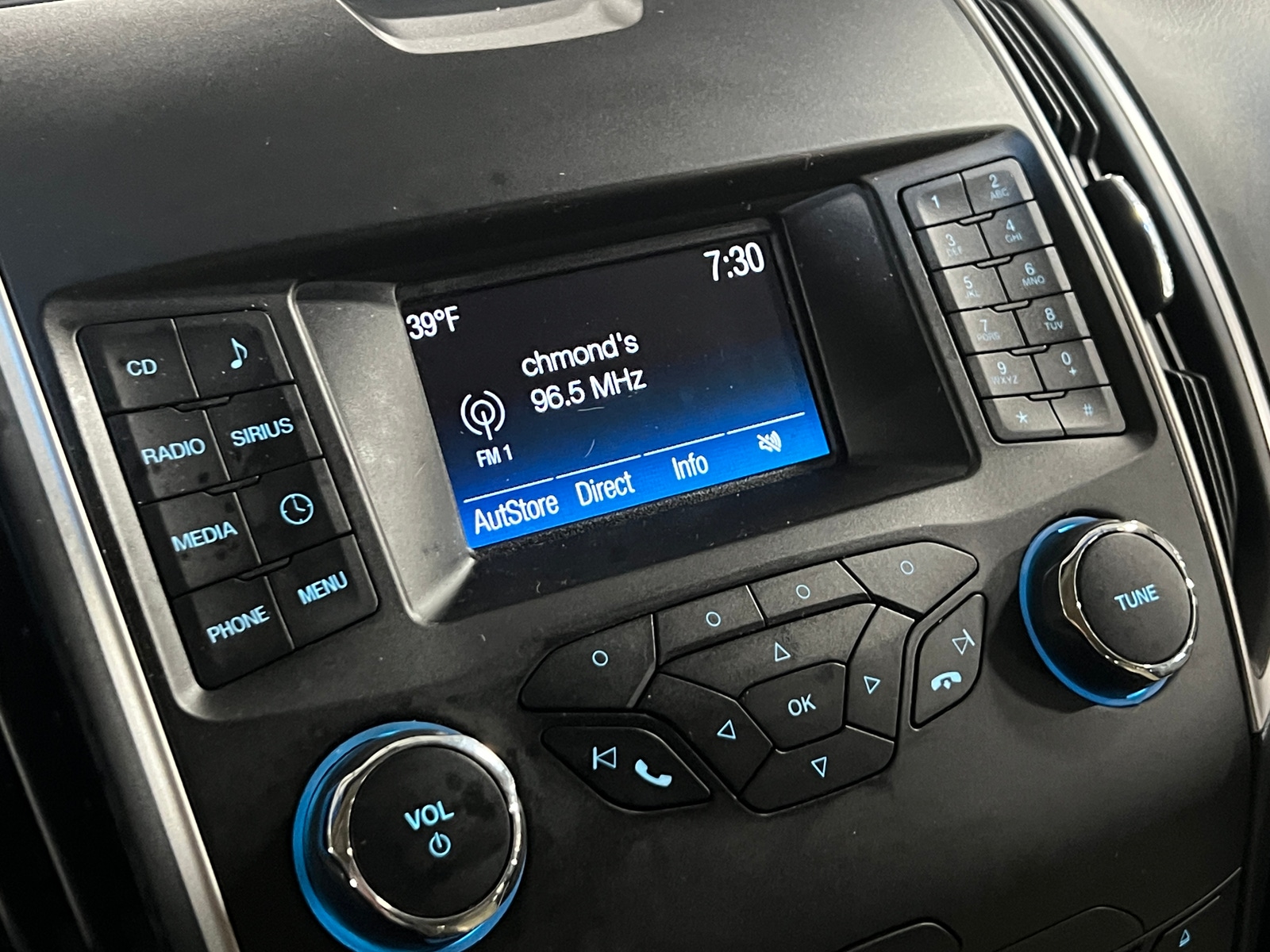 Thumbnail: 2018 Ford Edge - 4